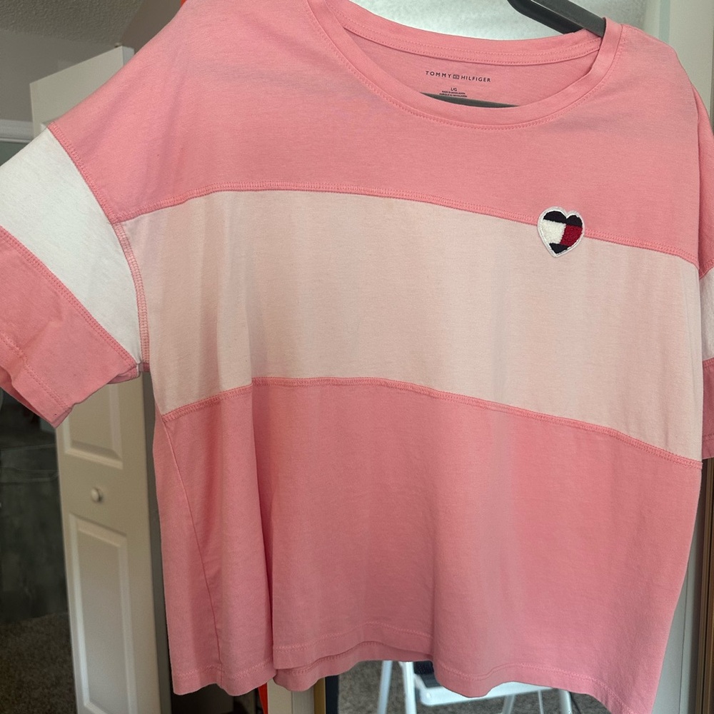 Tommy Hilfiger cropped t shirt